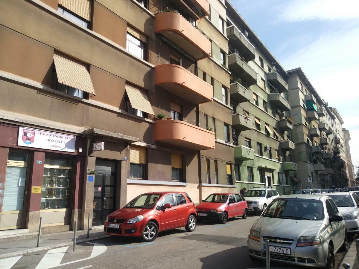 Central Zagrad Apartment Rijeka Exterior photo